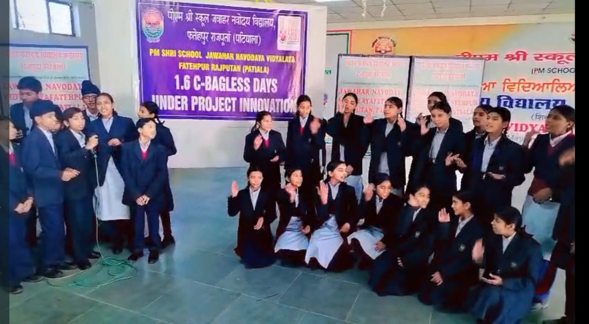 jnv_patiala's tweet image. Students of PM SHRI SCHOOL JNV PATIALA are enjoying bagless activities, voice on, worries off! Singing our way out to happiness. #SingingSquad #BaglessActivities.
#baglessdays
#nvs
#JNV
@NVS_HQ
@NVSHqNoida
@ChdNvs
@NVSHQ_