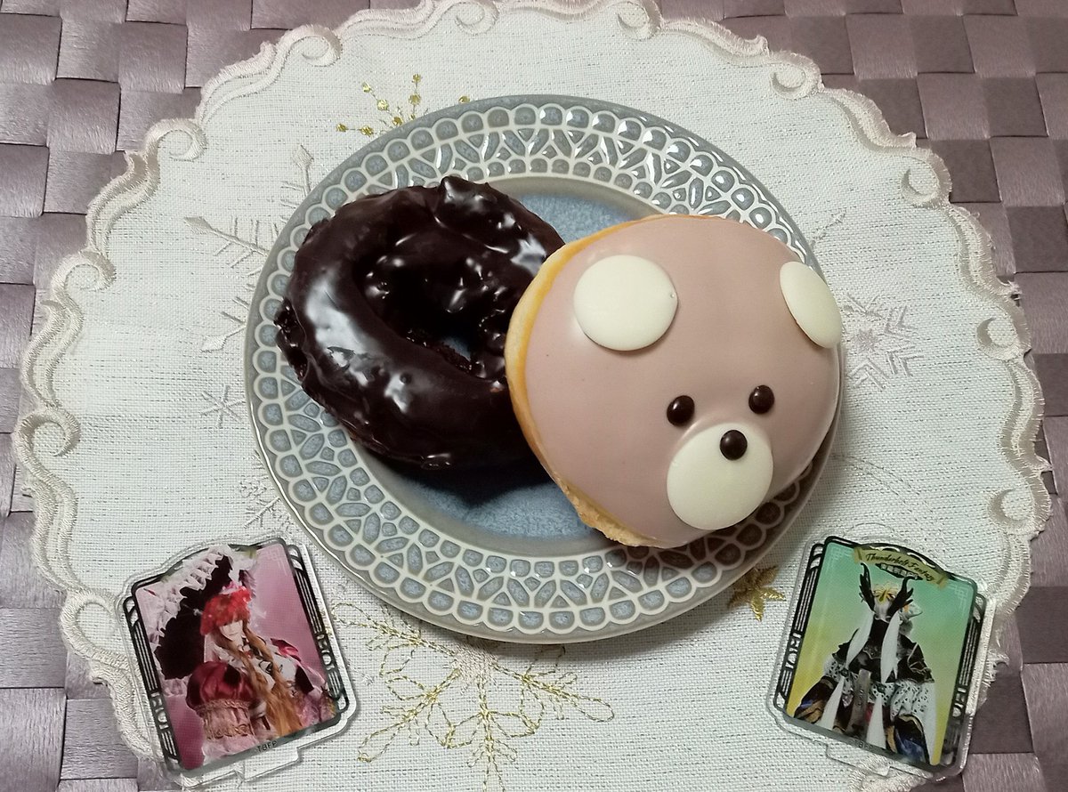 うらいなちゃんもふじらいちゃんもお誕生日おめでとう🥳🎉
食べたかったのでドーナツでお祝い🫶🍩