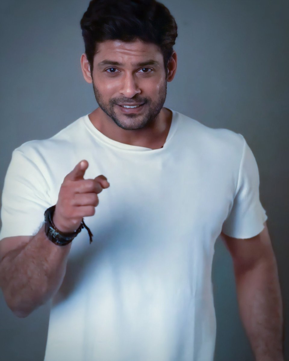 sid_ke_sath's tweet image. SIDecember Mode On...🧭

Fill the December timeline on Twitter, Instagram and Facebook with Sidharth&apos;s posts and please be as active as possible. And don&apos;t forget to his hashtag #SidharthShukla

#SidDecember   #SidHearts