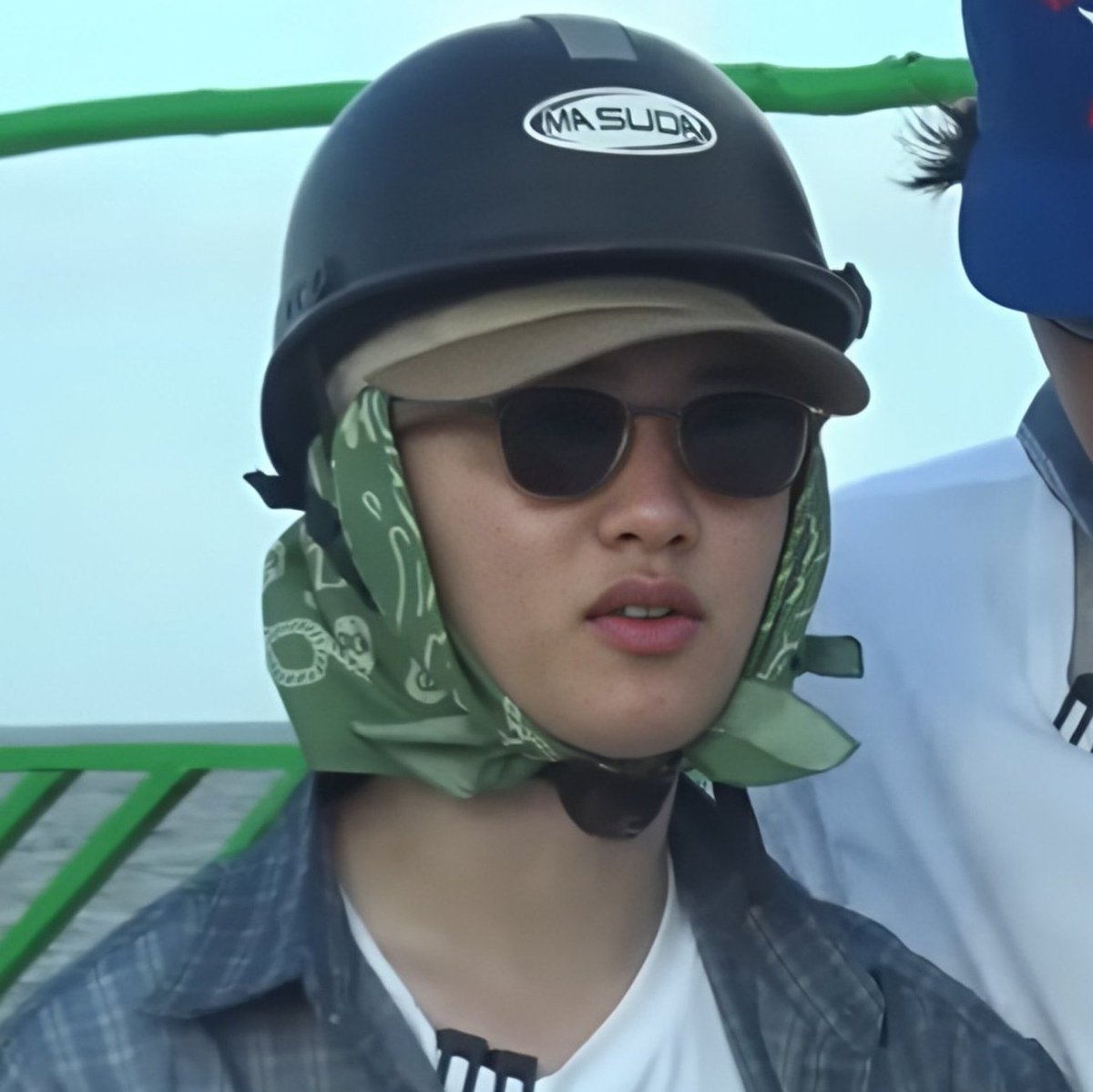 thantiyyy's tweet photo. Same person btw, the all-rounder Doh Kyungsoo https://t.co/TjFWwDsP5J