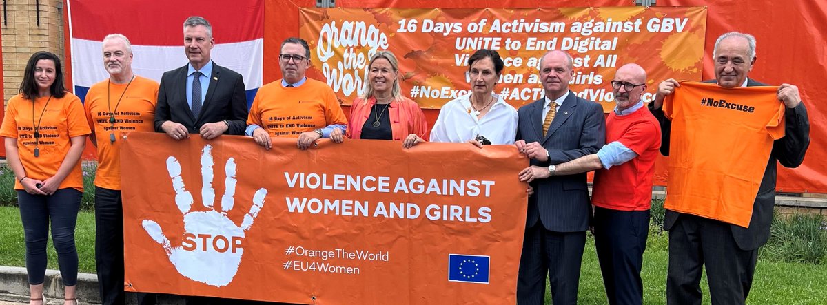 IrlEmbPretoria's tweet photo. Team Europe stands together for #16DaysOfActivism, supporting partners to #ENDGBV. As an EU Member State, 🇮🇪actively supports a Team Europe approach to ending GBV. Today, @IrlAmbRSA joined @EUinSA & European partners to say #NoExcuse for #GBV.
🇪🇺🇮🇪🇿🇦#WomensRightsAreHumanRights 🟧 https://t.co/0M1Xiuy4UO