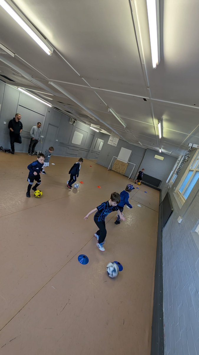 ⚽️✨ What an AMAZING end to November with our York and Selby Messys! ✨⚽️

The energy, the smiles, the goals… our little stars absolutely smashed it this weekend! 🙌⭐️

Now we’re fired up and ready for a brilliant month ahead🎄⚽️
