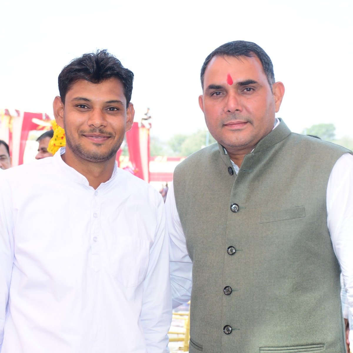 युवा हृदय सम्राट, जन-जन के नेता, खंडेला विधायक भाई साहब श्री सुभाष जी मील को जन्मदिवस की हार्दिक बधाई एवं शुभकामनाएँ।

आपका संघर्ष, समर्पण और स्वच्छ राजनीति की राह युवाओं के लिए प्रेरणा का स्रोत है
भगवान से आपके उत्तम स्वास्थ्य एवं दीर्घायु जीवन की कामना करता हूँ
<a href="/SubhashMeelIn/">Subhash Meel Khandela</a>