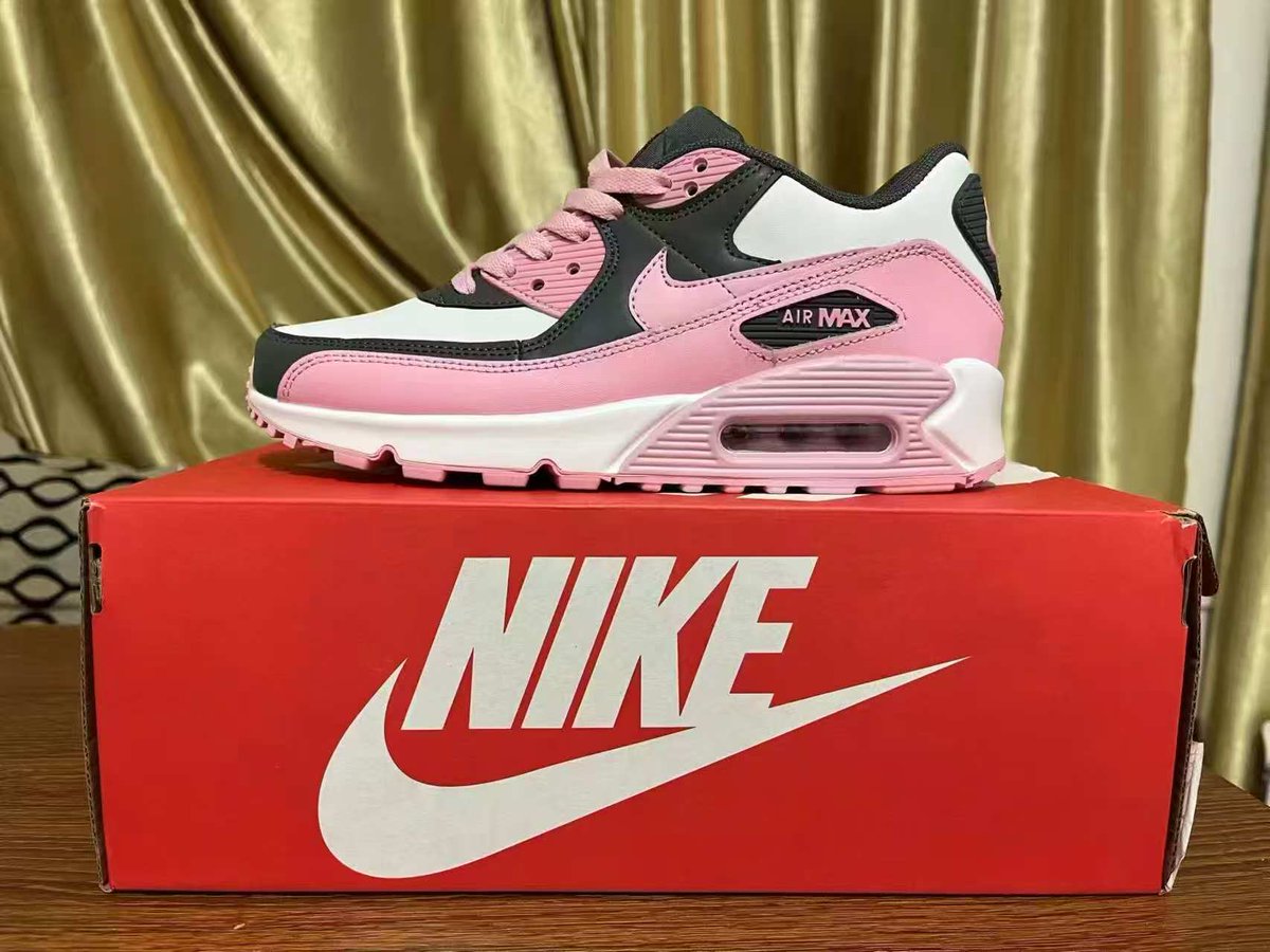 happyfeet_kicks's tweet image. #Affordablehousingplan  Boma Yangu   Kariobangi   Nairobi   Chiefs  Amerix   digital health agency  #WorldAIDSDay 

Airmax at 3500/= officials 4800/=
Reach out 0758127894 and we deliver countrywide ‼️