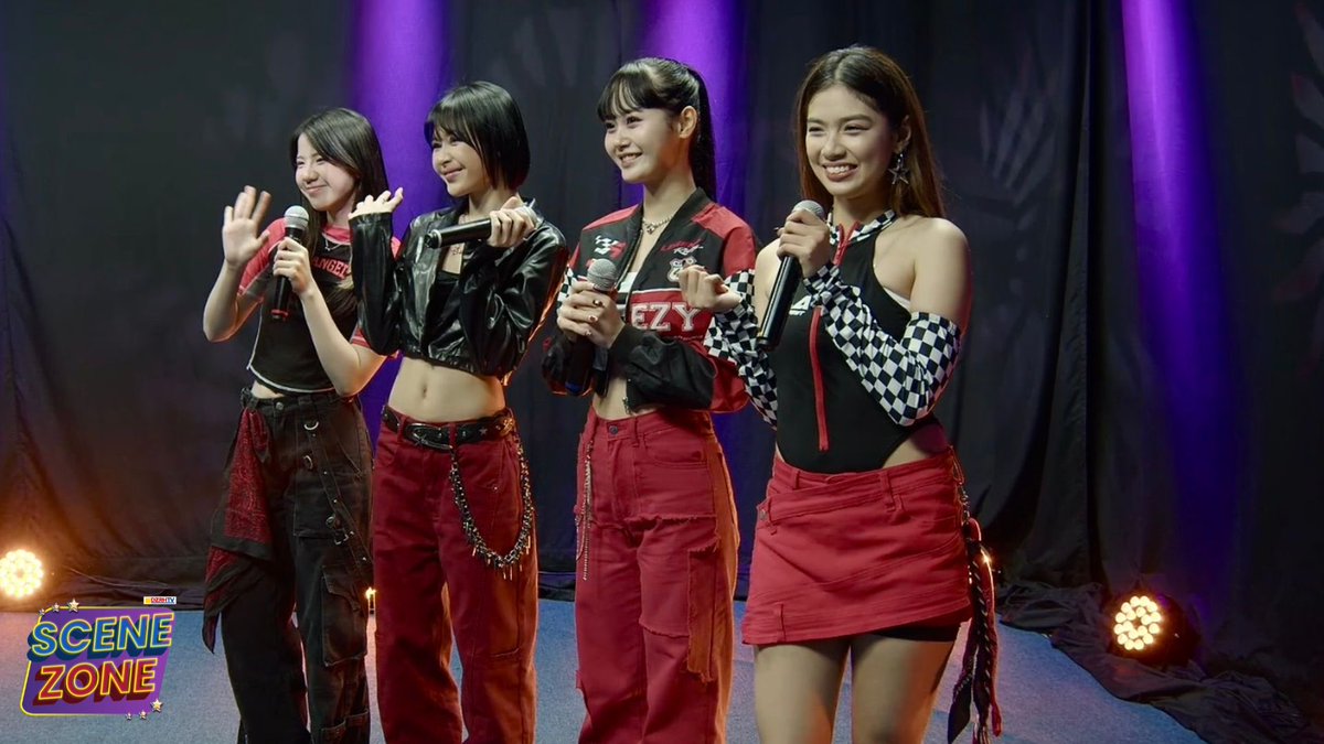ICYMI: Pasko na talaga ang feels sa pagbisita ng global girl group #QuadLips sa DZRTHV Studio! 🎄✨

Panoorin ang masayang chikahan + pangmalakasang performance nina Feni, Cole, Fame as Mashiro sa SCENEZONE!

🔗 Full Interview: facebook.com/share/v/16Kmse…