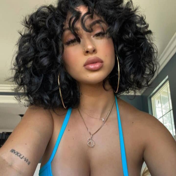 RoseLine22797's tweet image. 