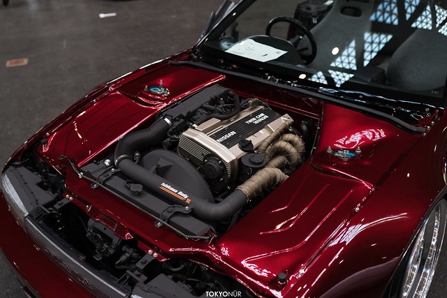 本当にこれ以上素晴らしい車は見たことない
低いというより薄い
カッコいいというより美しい
イシカワホディのs13コンバー