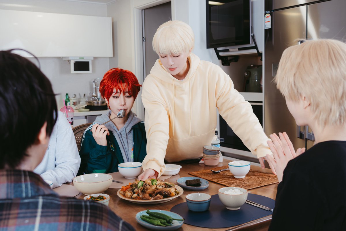 TeSTAR_project's tweet photo. 문대표 찜닭.
P. @jeong_siel
ASST. @Genie_cos
#데뷔못하면죽는병걸림 #데못죽
#테스타프로젝트 #TeSTAR_Project https://t.co/xIM57WDG5H