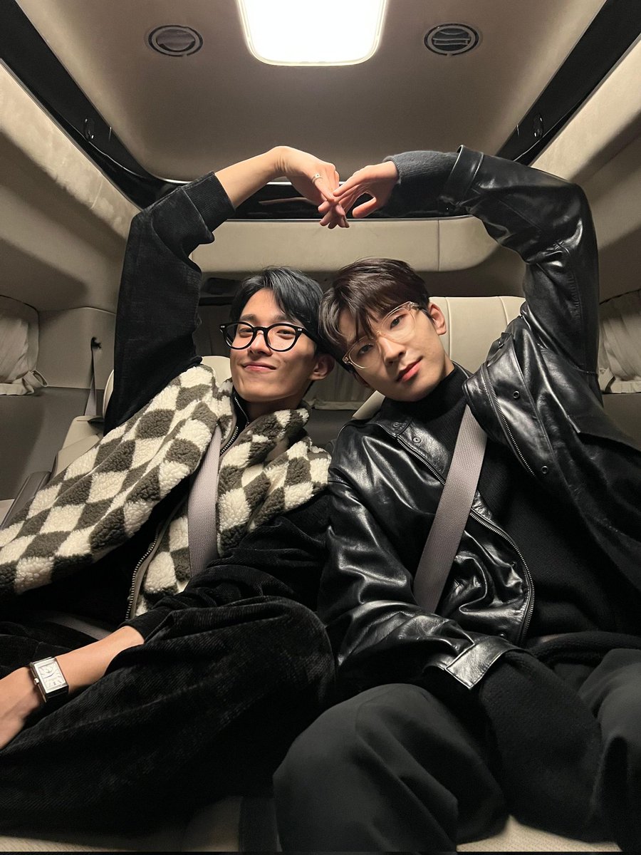 jwwbliss's tweet image. wonwoo, dk, and mingyu :&apos;)