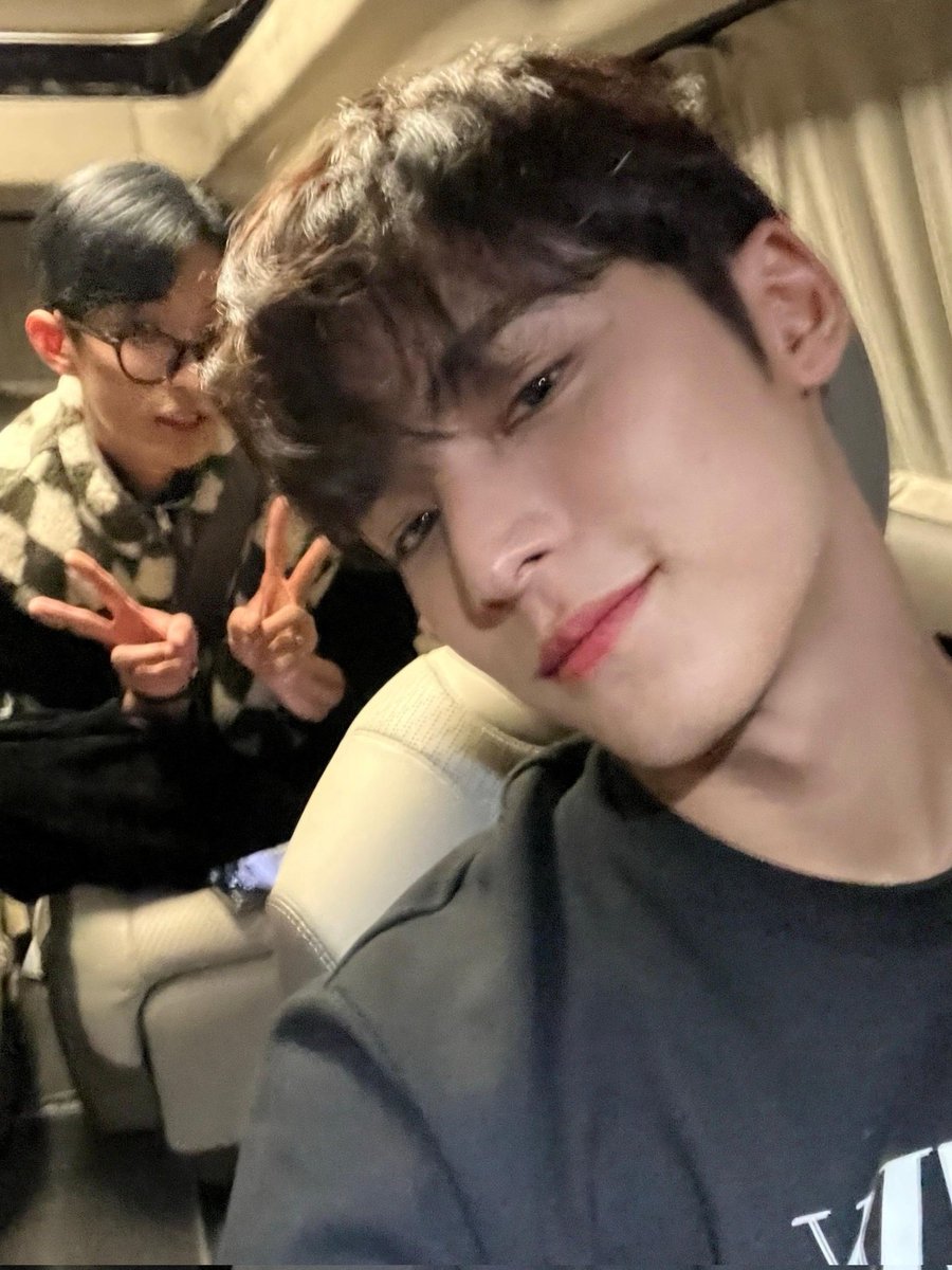 jwwbliss's tweet image. wonwoo, dk, and mingyu :&apos;)