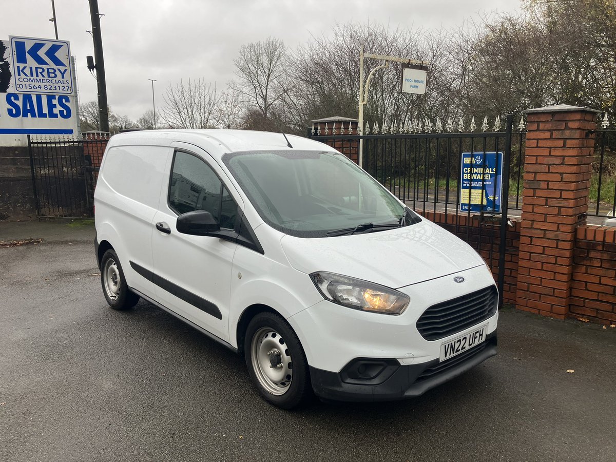 KirbyComms's tweet image. #Ford #transit #courier 2022 petrol 1ltr ecoboost 6speed manual  white     kirby commercials Birmingham
