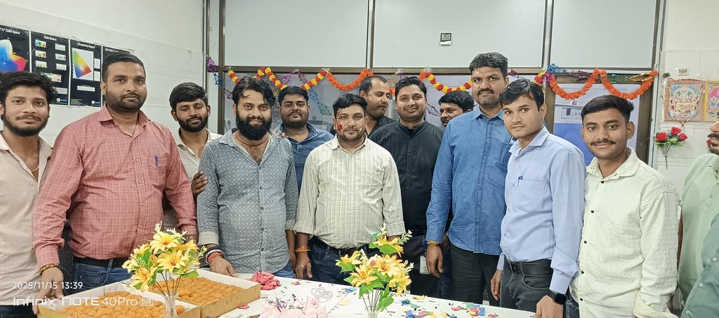 AnujBraahman's tweet photo. Celebration🎂 https://t.co/AWZ9EXlZNf