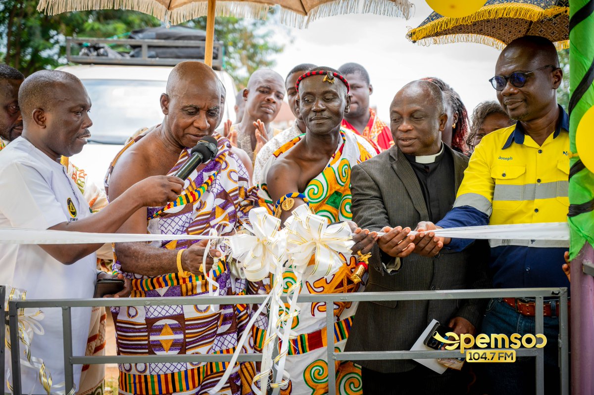 OpemsuoRadio's tweet image. Otumfuo Foundation and Newmont Africa have launched an Artificial Intelligence Lab in Sankore in the Ahafo Region. 

This is the fourth AI Lab under the AI for Youth initiative, which aims to bridge the digital divide and equip rural youth with future-ready skills.

#opemsuoradio