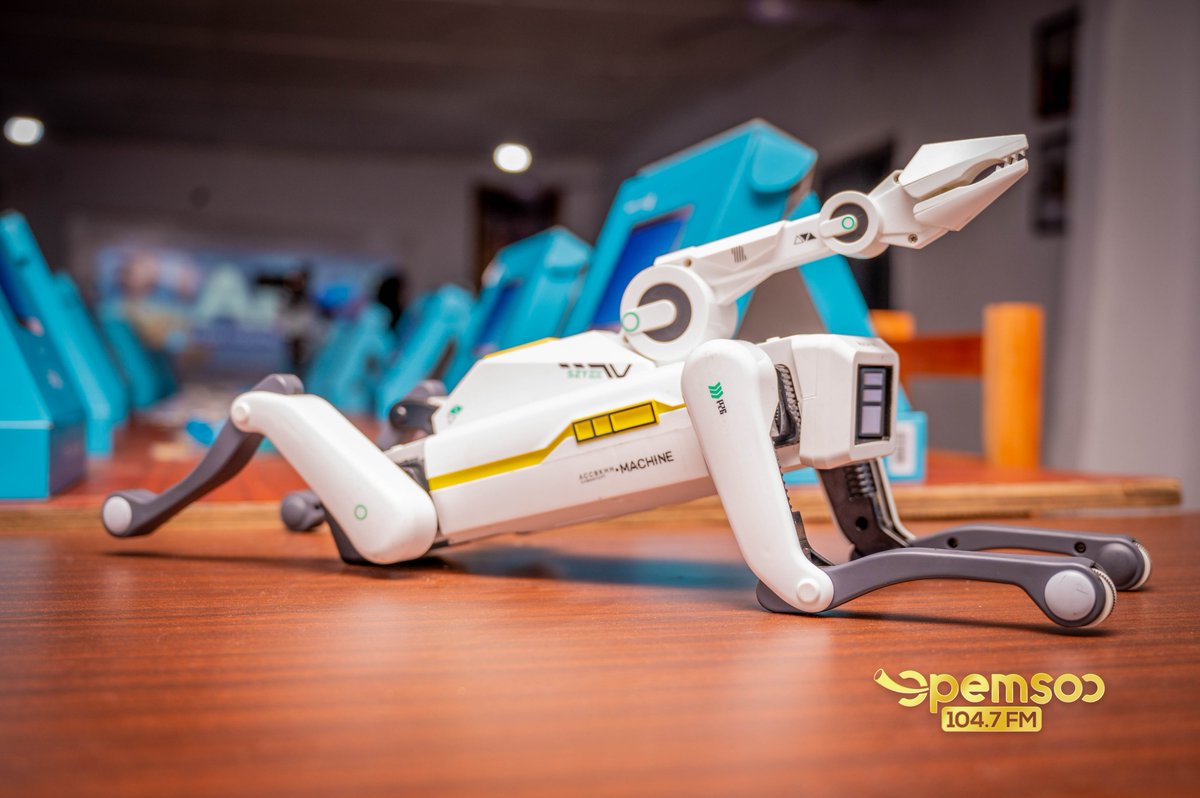 OpemsuoRadio's tweet image. Otumfuo Foundation and Newmont Africa have launched an Artificial Intelligence Lab in Sankore in the Ahafo Region. 

This is the fourth AI Lab under the AI for Youth initiative, which aims to bridge the digital divide and equip rural youth with future-ready skills.

#opemsuoradio