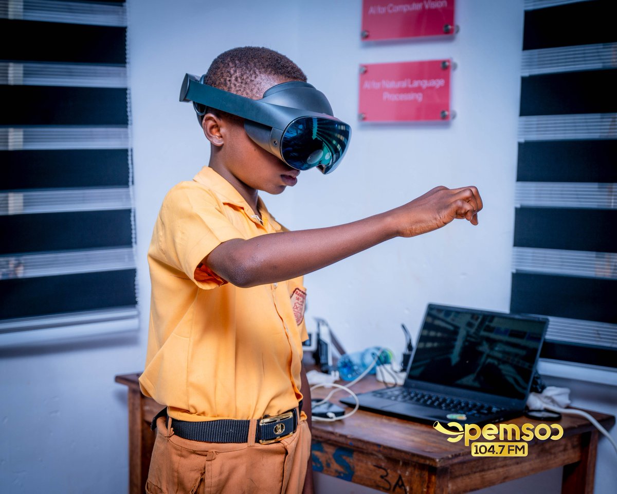 OpemsuoRadio's tweet image. Otumfuo Foundation and Newmont Africa have launched an Artificial Intelligence Lab in Sankore in the Ahafo Region. 

This is the fourth AI Lab under the AI for Youth initiative, which aims to bridge the digital divide and equip rural youth with future-ready skills.

#opemsuoradio