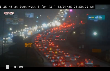 NWSKansasCity's tweet image. 6:50am: Vehicle Crashes reported on I-35 now via @KansasCityScout Slow down and take your time this morning. #snow #kc #kswx #mowx