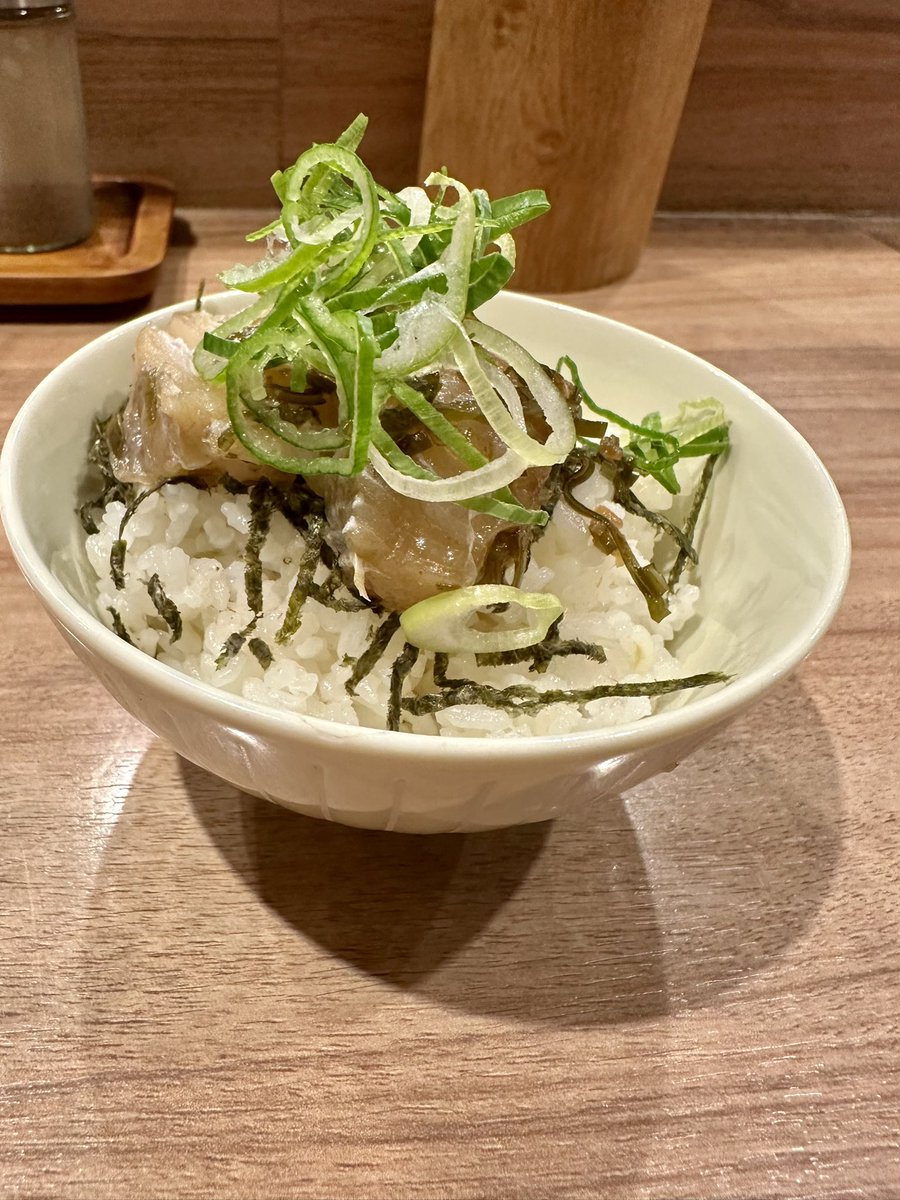 yuta_samurai's tweet photo. 竜希さん（@5bjKAbvXgF22XxL ）
お久しぶりでーーーーーーーす！

竜希さんとNiiでラーメン食べて
今年最後の86ライブに行きました✨

近いうちにまたお会いしましょー🙌🏻✨ https://t.co/M6SUKo09bm