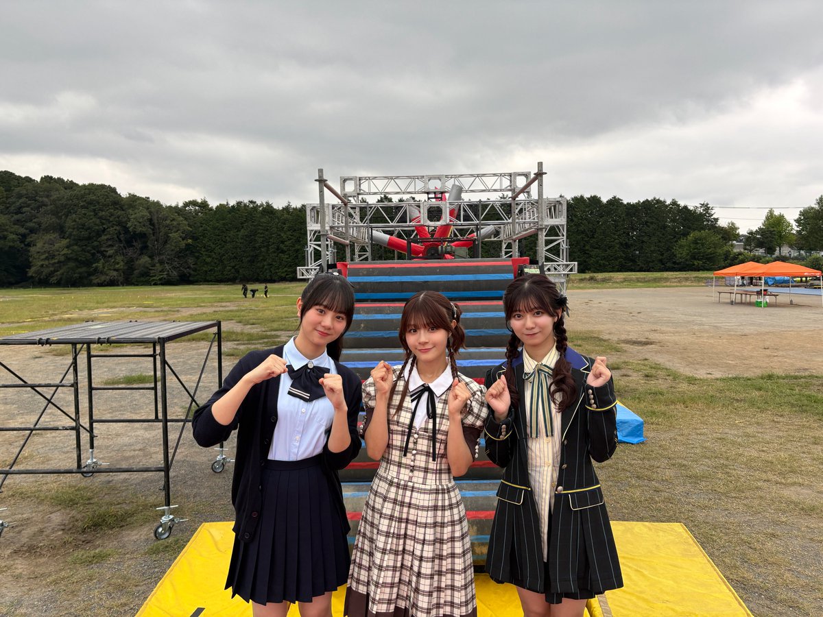 oshida_mitsuki's tweet photo. NGT48さんの清司麗菜ちゃんと、
僕が見たかった青空さんの塩釜菜那ちゃんと
リポーターを務めさせていただきました🙇🏻‍♀️🎀
 #SASUKEアイドル予選会2025 ぶりに会えてとっても嬉しかったです♡
合間に沢山お話しできて幸せでした🎶

 #SASUKEトライアウト2025  ぜひ、画面の前で��緒に応援しましょー！！ https://t.co/TawNRP5Wpl