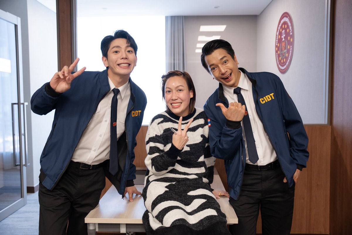 pepzilism1986's tweet photo. สน. ชนะใจ 😘😊
ไม่ได้มีเหตุร้าย มีแต่เหตุรัก 
พอจะแจ้งความจับได้ไหมคะ… คุณตำรวจ
#LoveOfSilomQ24
#รักแห่งสีลม https://t.co/zI2FyGQB8F