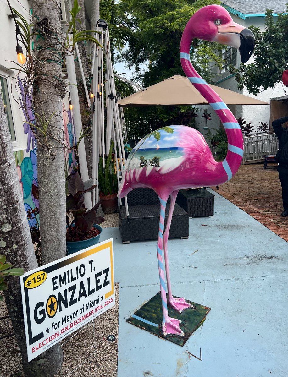 emiliotgonzalez's tweet photo. Our message is being heard far and wide across #Miami.

So many supporters that we’ve opened @Emilioformiami satellite office in #MiMo district.

Miami is ready for a new direction and better future.

End Corruption- Bold  Property Tax Reform - Family  First Agenda.

#TeamEmilio https://t.co/ZBR4iAAiDs