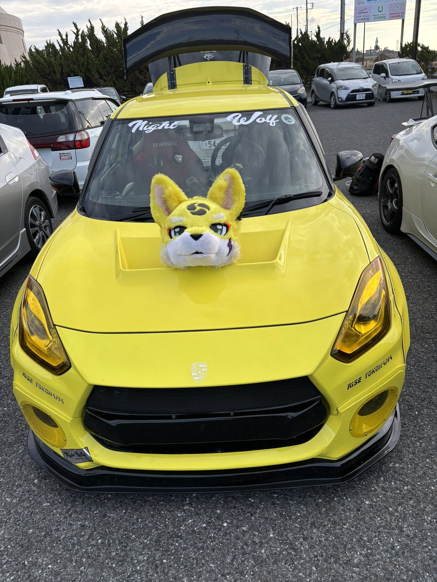 ケモビーチ3 ZC33Sちゃん🦊🚬