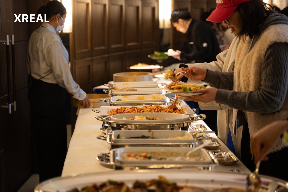 XREALJapan's tweet image. 本日、「XREAL感謝祭 2025」を開催いたしました！

2025年は、XREAL One Series の発表に加え、XREAL Eye や XREAL Neo も皆さまにお届けすることができ、XREALにとって大きな飛躍の一年となりました。…