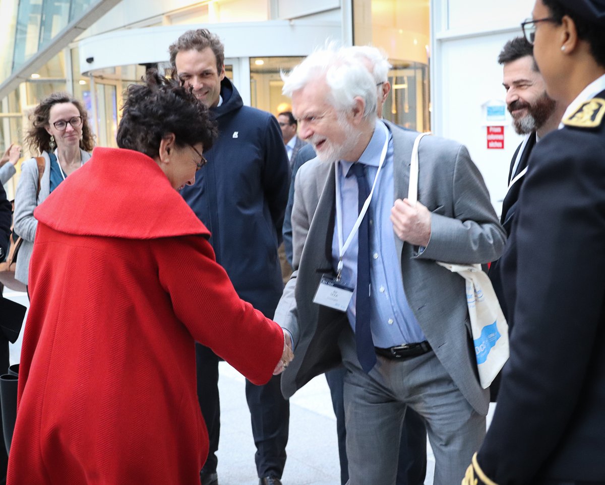 JimSkeaIPCC's tweet photo. It was a privilege to meet Monique Barbut, Minister of Ecological Transition, Biodiversity &amp; Int’l Negotiations on Climate &amp; Nature at the opening of IPCC's first Lead Author Meeting for the Seventh Assessment Report in Paris. We are grateful to France for hosting this meeting. https://t.co/k4SpbNpnnt