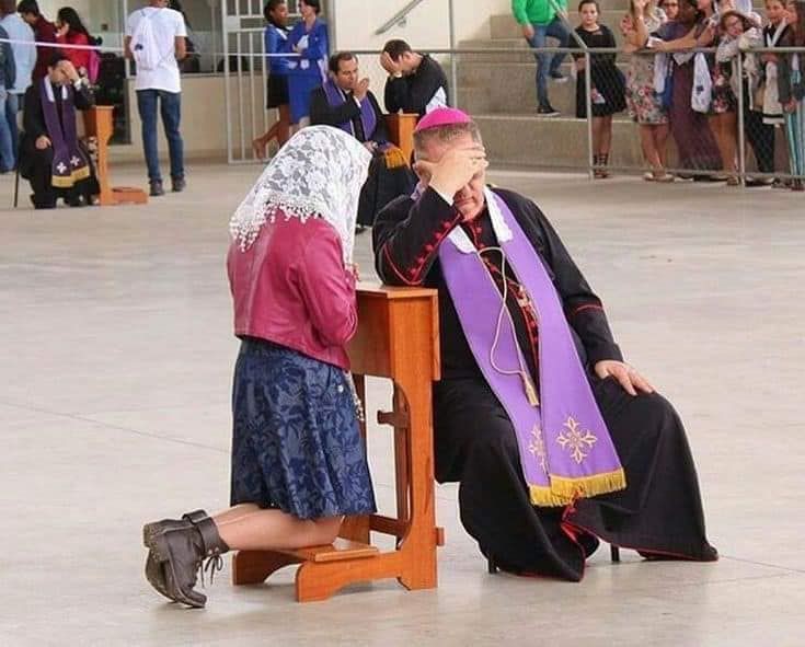 Vitus_oss's tweet image. Only Catholic priests can forgive your sins here on earth 🌍