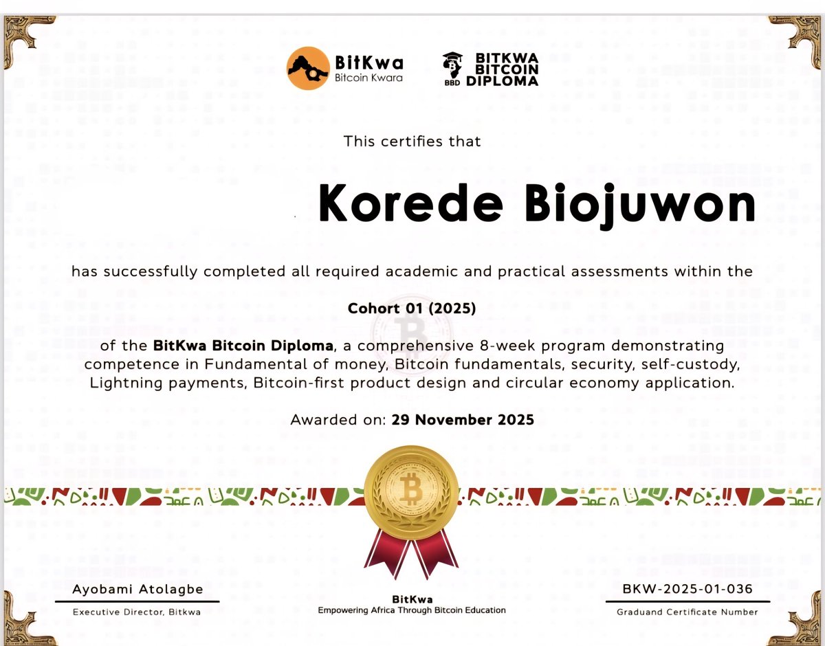 Certificate in hand, knowledge unlocked!

Just completed my Bitkwa Bitcoin Diploma! The journey continues💪🏽.

<a href="/BitKwaofficial/">BitKwa || ₿⚡</a> <a href="/thecoachayobami/">Ayobami ⚡</a> 
#bbdcohort1 #Bitkwa