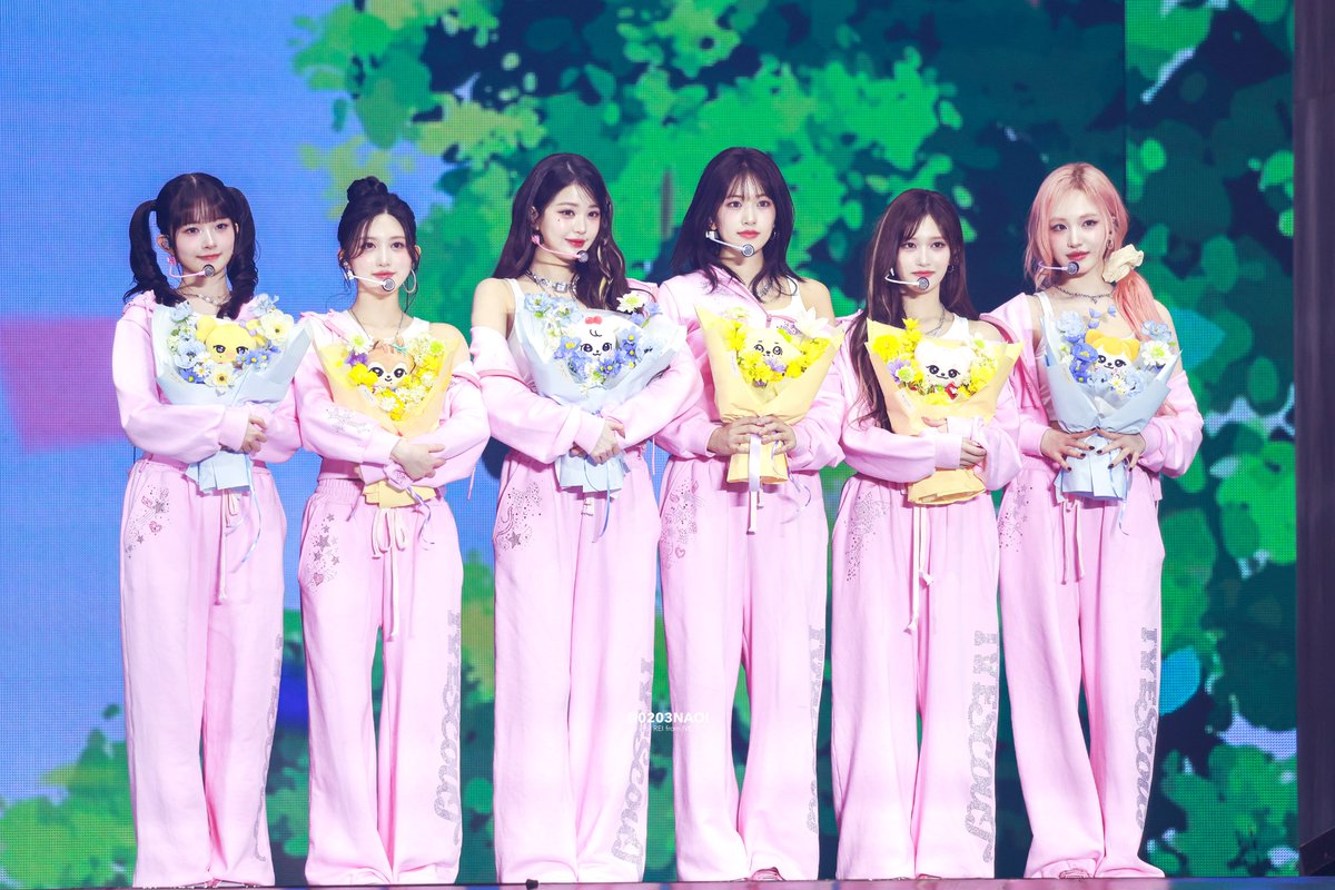 0203naoi's tweet photo. #아이브 #IVE 
#HappyIVEday
#IVE_4th_Anniversary
#영원히_아이브_여섯을_간직하길 https://t.co/MhYY12pudP