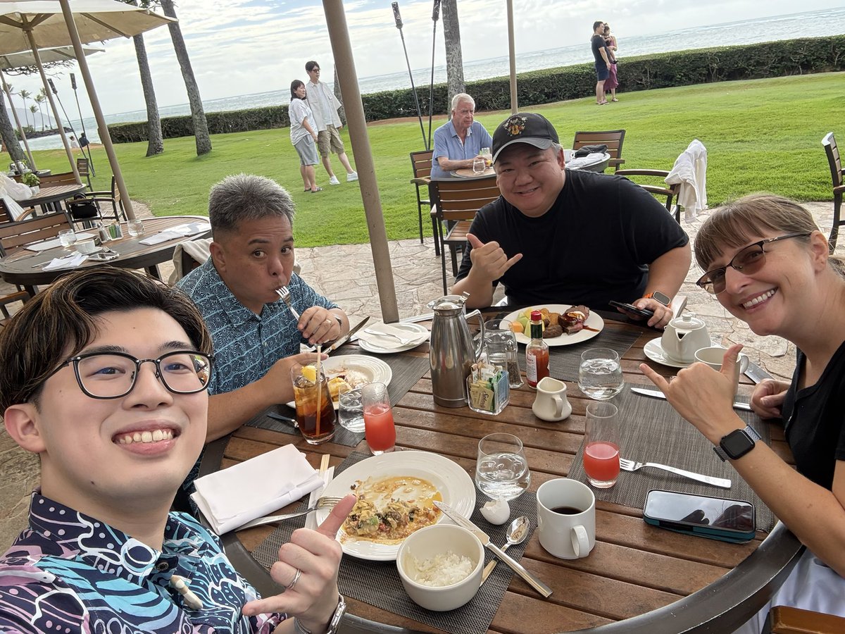 RIO_ukulele's tweet photo. Recording in Hawaii has officially wrapped! 🌴✨
ハワイでのレコーディングが無事終了しました！🌴✨🌈
(日本語文は下へ)

The solo album project that Herb and I have been nurturing for years has finally taken full flight, and we’ve successfully completed all the recording and cover photo shoots in Hawaii🔥

This was my first time recording with just ukulele, and while it was a big challenge, the relaxed environment the team created allowed not only what I had prepared, but also many new ideas and arrangements to come to life spontaneously on the spot.
Our lunch breaks were filled with laughter, and those moments brought the whole team even closer together.
It was truly a memorable time😆

And this time, my eternal hero, Jake, joined me as a special guest.
Getting to play side by side with the person I’ve admired since the very beginning of my ukulele journey was truly a moment where a long-held dream came true. 🌟

I’m deeply thankful to Herb, Michael, Craig, Sarah, and Kamaka Ohana.
Herb’s guidance and trust have shaped this project from the beginning.
Michael created a calm, focused atmosphere and supported every detail with patience.
Craig and Sarah brought warmth, sensitivity, and creativity to every moment of the shoot.
And the Kamaka Ohana provided emergency support when an unexpected ukulele issue came up, helping us get back on track smoothly!
Their professionalism and kindness made each day truly special.

From here, we’ll be polishing everything carefully toward the release.
Please look forward to it! 🌈🔥

－－－－－－－－－－－－－－－－

Herb Ohta Jr.さんと長年温めてきた「ソロアルバムプロジェクト」がついに本格始動し、ハワイでのレコーディングとジャケット撮影を無事に終えることができました！🔥

初の“ウクレレのみ”のレコーディングは大きなチャレンジでしたが、リラックスできる環境を整えていただいたおかげで、その場で多くのアイデアや新しいアレンジが生まれ、細部までしっかりこだわって取り組むことができました🎶
途中、思いがけないウクレレのトラブルもありましたが、カマカ工場での応急対応のおかげで無事に作業を続けることができました。🙏
合間のランチでは笑いも多く、チームとの距離がさらに近くなった、とても充実した時間でした。😆

そして今回、ゲストとして僕の憧れであり、目指してきた存在Jake Shimabukuroさんが参加してくれました。
ウクレレを始めるきっかけをくれた大きな存在と並んで音を重ねることができた瞬間は、まさに長年の夢が叶った瞬間でした。

エンジニアのMichael Grandeさん、撮影のCraig Cheeさん、Sarah Maiselさん、そして関わってくださった皆さまに心より感謝しています。🙏

ここからリリースに向けて、さらに丁寧に仕上げてまいります。
ぜひ楽しみにしていてください！🌈🔥