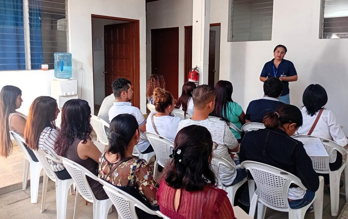 ASTRAMcomunity's tweet image. El ministro de Trabajo @RolandoCastroSv informa que todas las personas en busca de una oportunidad laboral pueden acercarse este lunes a una nueva jornada de Lunes de Empleo.

Este programa se ha convertido en una herramienta clave que está transformando la vida de miles de…