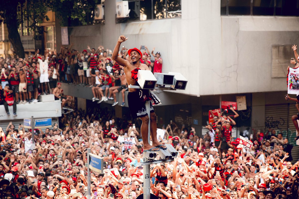 FlaGalaxy's tweet image. JAMAIS COMPAREM!