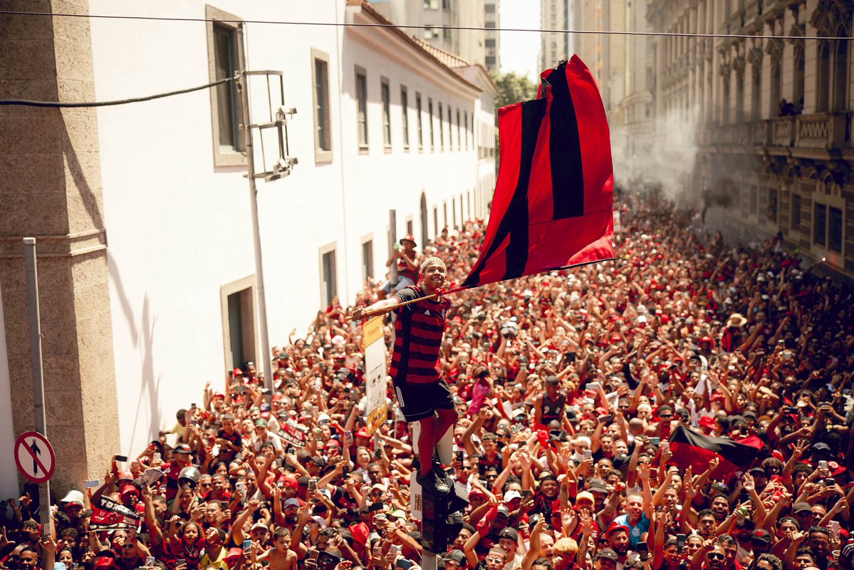 FlaGalaxy's tweet image. JAMAIS COMPAREM!