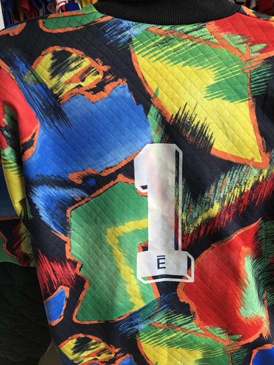 Dag&RedShirts tweet media