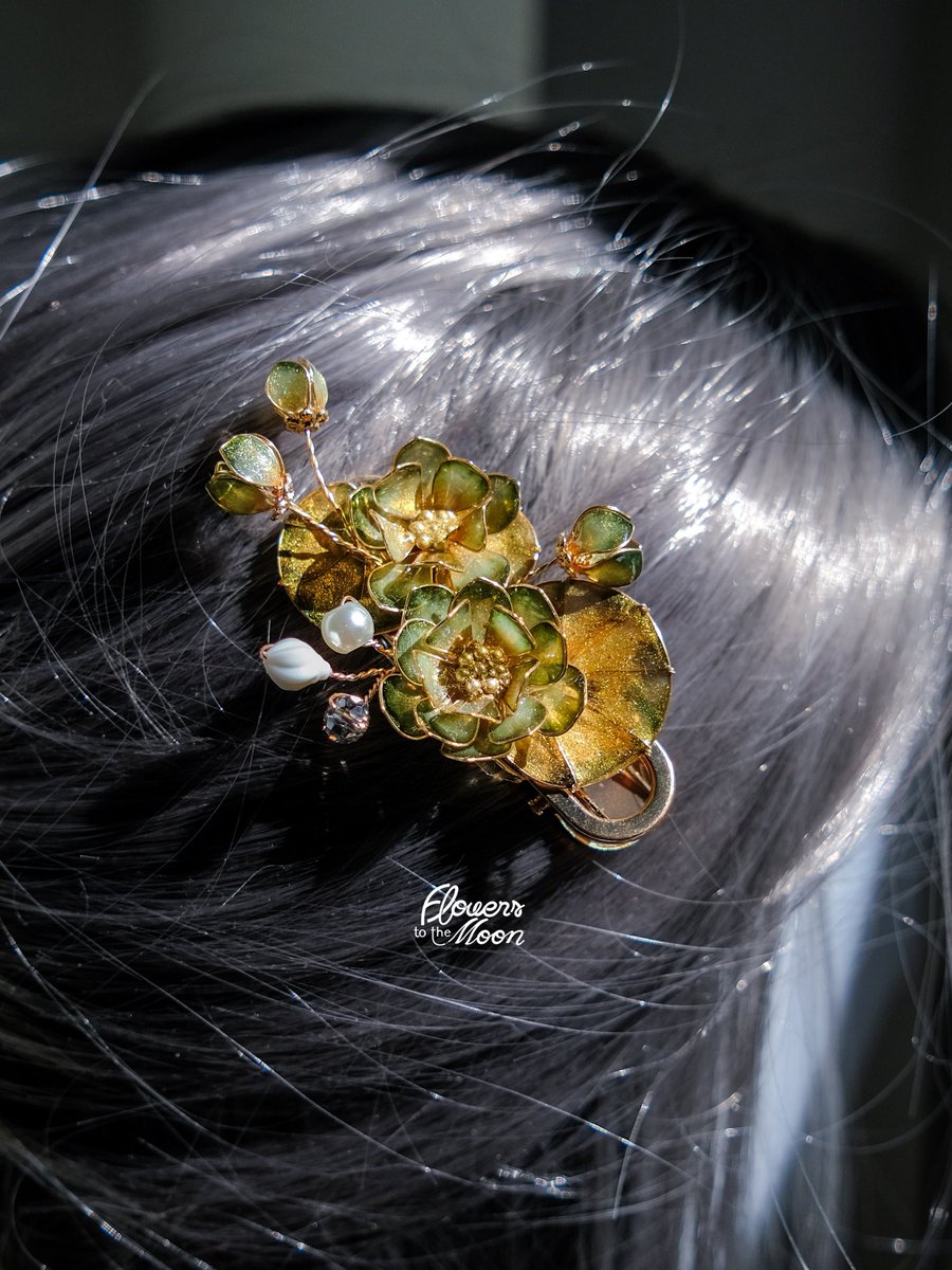 Flowers to the MOON.💐🌙 tweet media