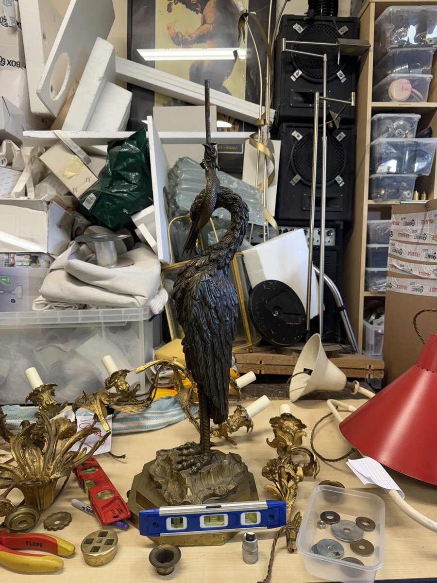 lightingrepairs's tweet photo. Complete rewire of my birdy friend. Took a while but came out extremely well. #lighting #antique I’m a happy boy today 😃 https://t.co/Vzh7k1V4ZJ