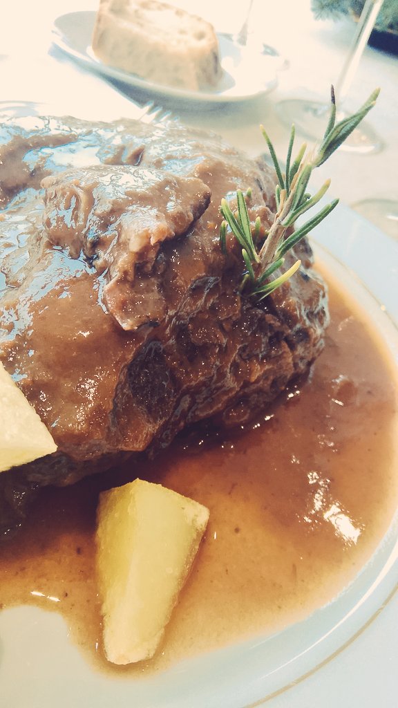 Comer en <a href="/a_pontevella27/">A Pontevella</a> experiencia top na comarca de  #Valdeorras <a href="/CRDOValdeorras/">D.O. Valdeorras</a> <a href="/valdeorrasdest/">Destino Valdeorras</a>