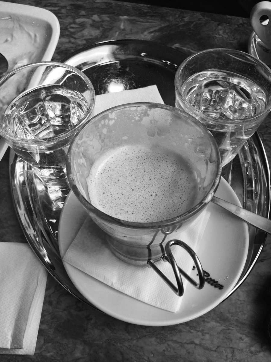 M153403's tweet photo. # Café Central #Vienna https://t.co/BkJXiU7OyU