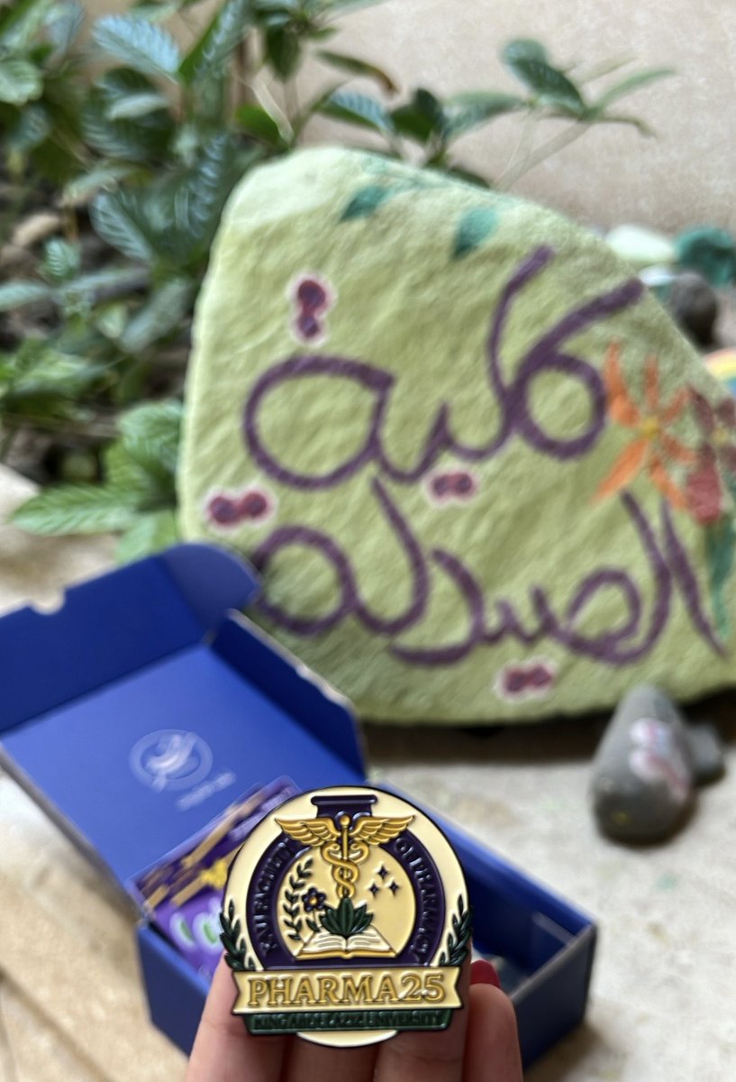 Pharmaa25's tweet photo. Class of 25 — Proud to wear it 🥳💫⚕️🌿🌟!! https://t.co/WOfvVuajjk
