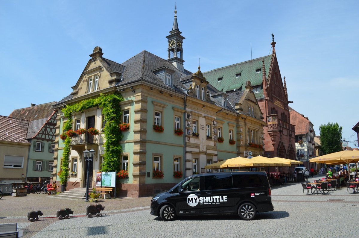 KVV_GmbH's tweet photo. Der Landkreis #Karlsruhe und die @KVV_GmbH erweitern gemeinsam das On-Demand-Angebot #KVVMyShuttle. Ab dem 15. Dezember können die Shuttles nun auch in #Bretten, #Gondelsheim, #Oberderdingen, #Kürnbach, #Sulzfeld und #Zaisenhausen gebucht werden.
👉https://t.co/TGhZAhMTRq
#KVV https://t.co/yzFesYi8If