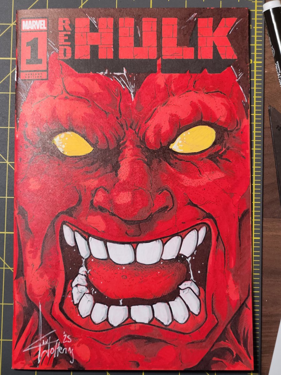 MisterWolt's tweet photo. @robertliefeld A couple of blank variant covers for your consideration. Thanks for taking the time! https://t.co/jNkuryzgKA