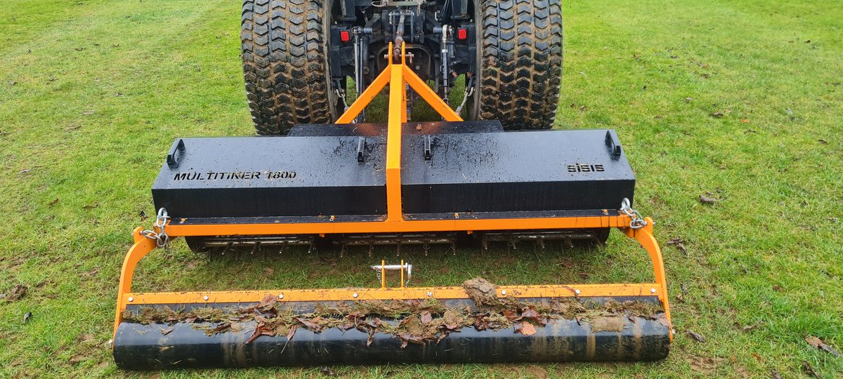 BIGbezz76's tweet photo. We had a stroke of luck. We found this on Ebay a @SISISMachinery multitiner it had been only on there for half an hour, so much better from our old one π€£. #TeamSisis #GroundsmansLife π± https://t.co/v2qAG1hV2s