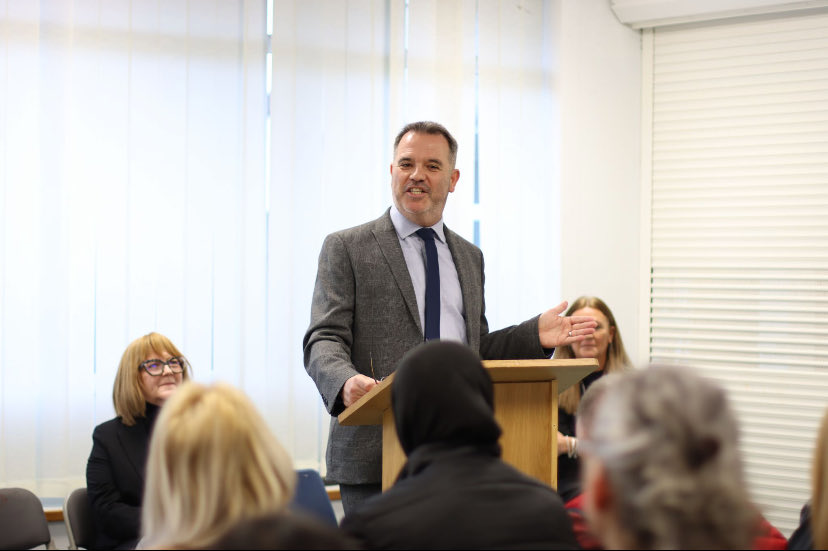 BalaamWood's tweet image. We’re proud to have worked closely with @NorthfieldPship and @BhamCityCouncil to help secure the future of Frankley Community Library 📚💙 By helping bring in a new partner, we’ve ensured families can continue accessing books, support services &amp;amp; a vital community hub! 🌟