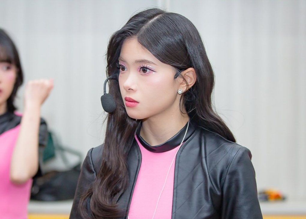 Cepio black pink 🩷🖤
<a href="/A_FionyJKT48/">Fiony Alveria Tantri</a>