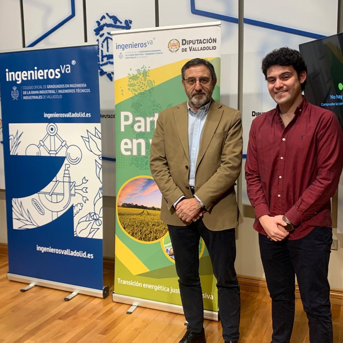 El portavoz <a href="/FFerreira_Dip/">Francisco Ferreira</a> acompaña al Teniente de alcalde de La Seca, Raúl Crespo, en la presentación de la 2ª edición de 'Participa en Verde' programa para impulsar la transición energética en el medio rural y que este año llega a Campaspero, La Seca y Viana de Cega.