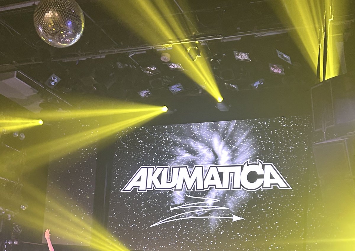 AKUMATICAさんの3rd ONEMAN LIVE 招待いただき見に行きました