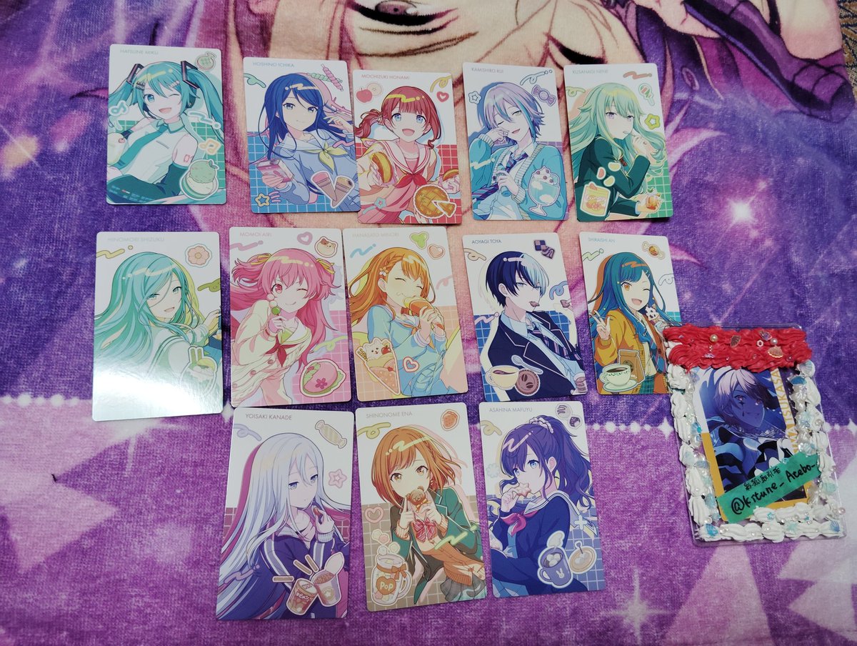 Kitune_Atebo_'s tweet photo. 【交換】プロセカ プロジェクトセカイ エピカ ePick card バースデー Anniversary/Birthday
譲) 箔→彰人★、ミク、奏★
N→ミク、一歌、穂波、類★、寧々☆、雫、愛莉、みのり、冬弥★、杏、奏☆★、絵名、まふゆ★☆
求）司、えむ、KAITO＞志歩、リン、遥
★は司交換、☆はえむ交換のみ
(下に続く⬇) https://t.co/Owq41Gk42i