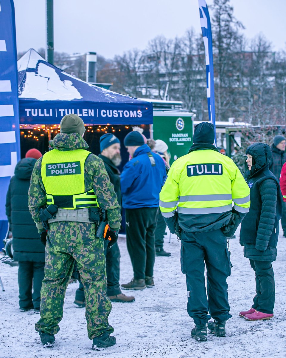 SuomenTulli's tweet photo. Tulli osallistuu @Puolustusvoimat itsenäisyyspäivän valtakunnalliseen paraatiin Kouvolassa tulevana lauantaina. 🇫🇮
➡️ https://t.co/le9kVANFDd
#TulliTurvaa https://t.co/NpZu6b5lGa