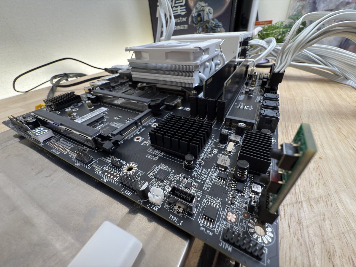 udonuopn_pc's tweet image. やっぱ未知の機材はおもろいなー